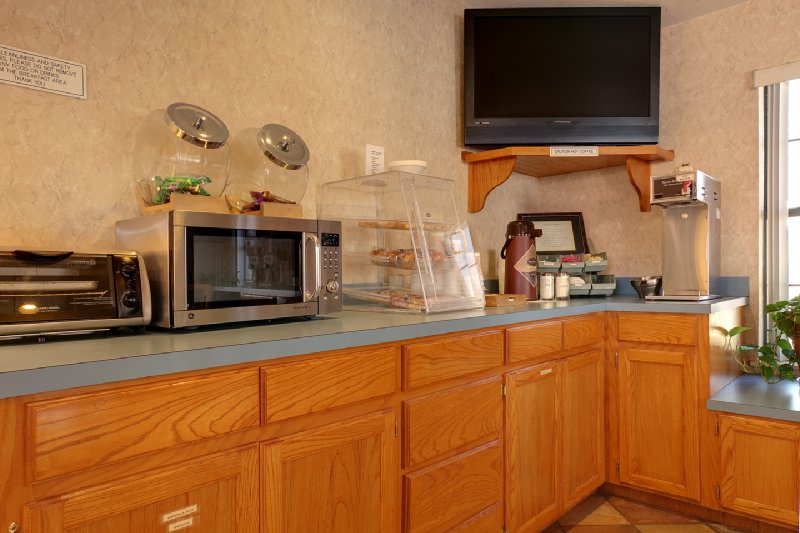 Americas Best Value Inn - Edinburg, TX