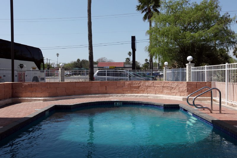 Americas Best Value Inn - Edinburg, TX