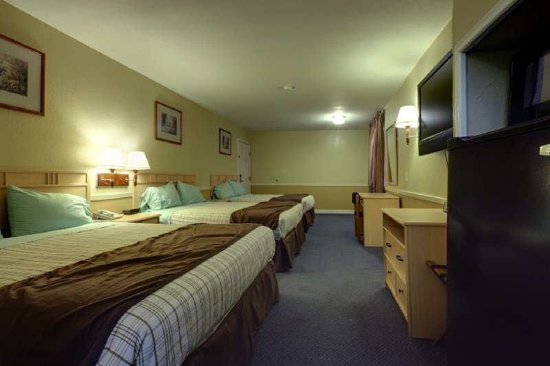 Americas Best Value Inn - Edinburg, TX