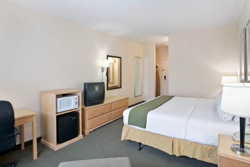 Holiday Inn Express & Suites BEND - Sisters, OR