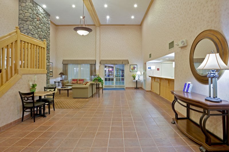 Holiday Inn Express & Suites BEND - Sisters, OR
