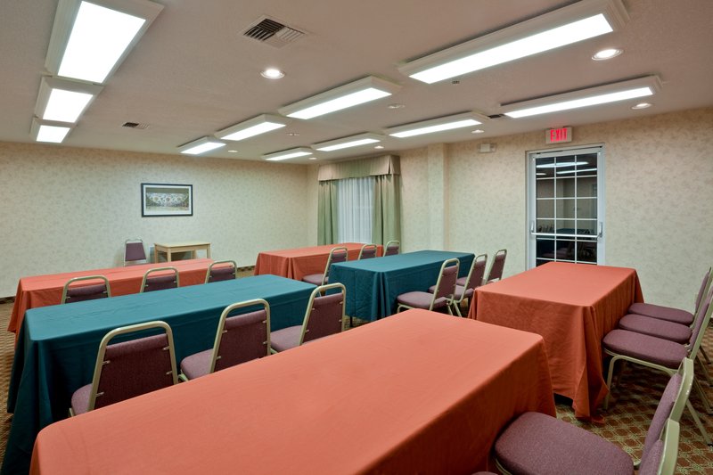Holiday Inn Express & Suites BEND - Sisters, OR