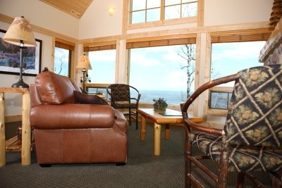 Cove Point Lodge - Beaver Bay, MN