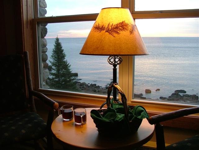 Cove Point Lodge - Beaver Bay, MN