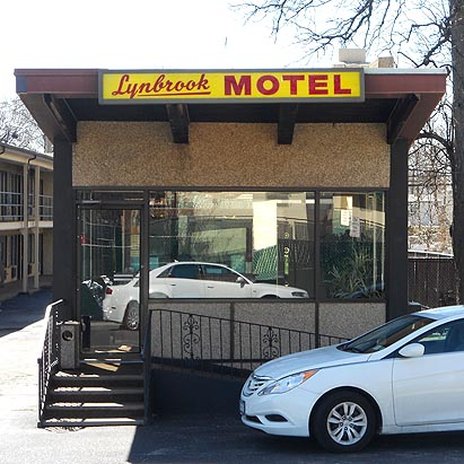 Capri Lynbrook Motor Inn - Lynbrook, NY