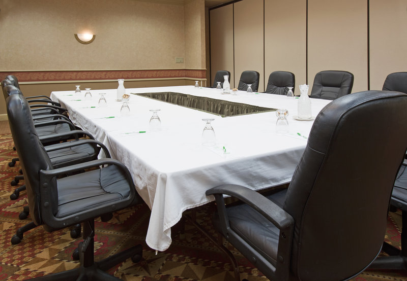 Radisson Hotel & Conference Center Coralville-Iowa City - Coralville, IA