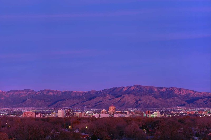 Embassy Suites By Hilton Albuquerque Hotel & Spa - Albuquerque, NM
