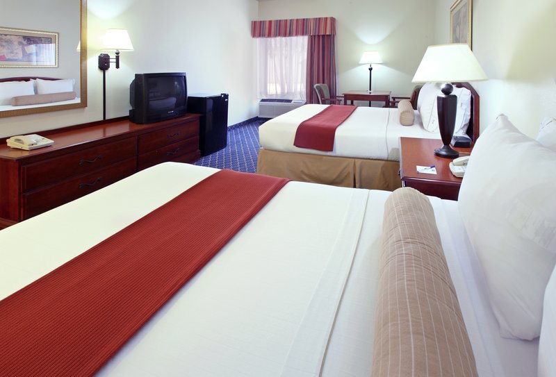 Holiday Inn Express - Bryant, AR
