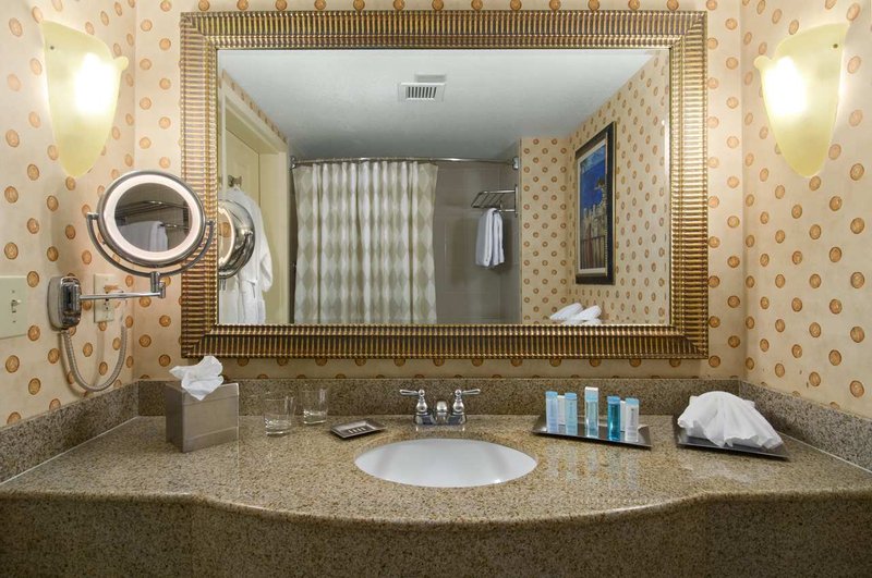 Hilton-Naples - Naples, FL