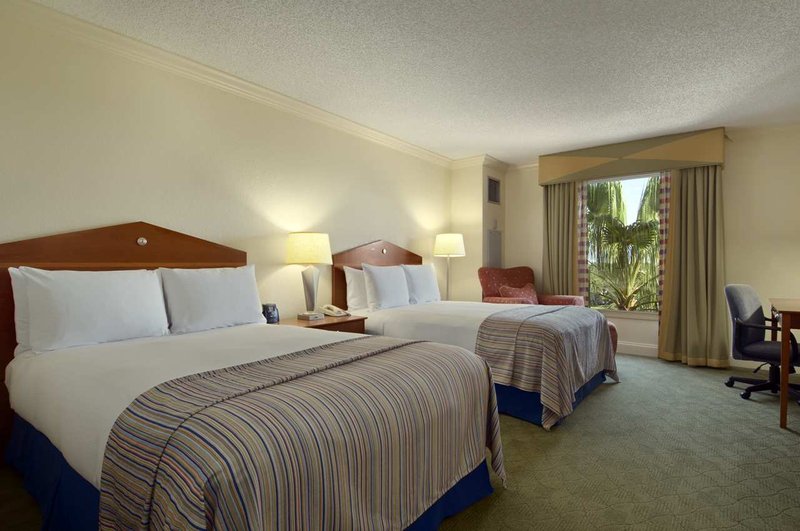 Hilton-Naples - Naples, FL