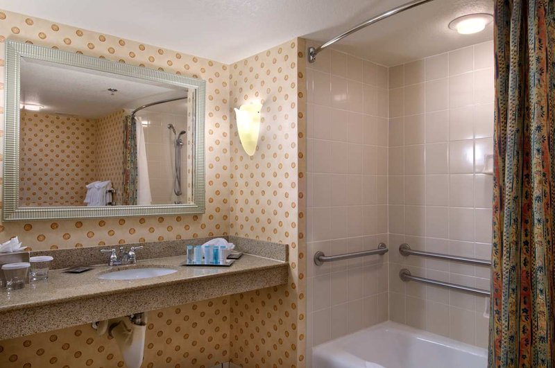 Hilton-Naples - Naples, FL