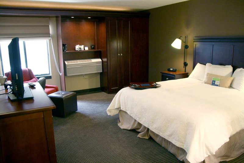 Hampton Inn Appleton-Fox River Mall Area - Appleton, WI