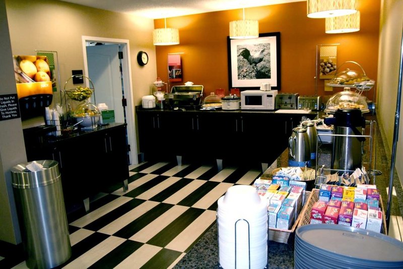 Hampton Inn Appleton-Fox River Mall Area - Appleton, WI