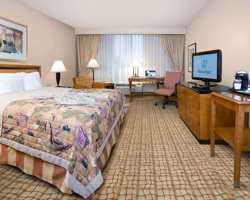 Doubletree By Hilton Hotel Atlanta Airport - Atlanta, GA