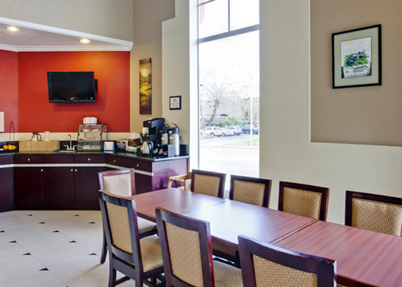 Fallbrook Lodge - Fallbrook, CA