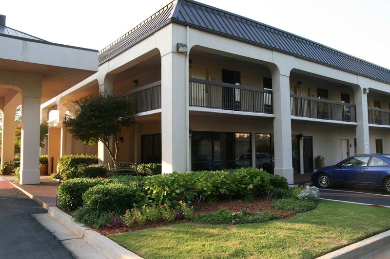 Baymont Inn and Suites McDonough - McDonough, GA