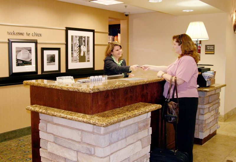 Hampton Inn & Suites Ocala - Ocala, FL