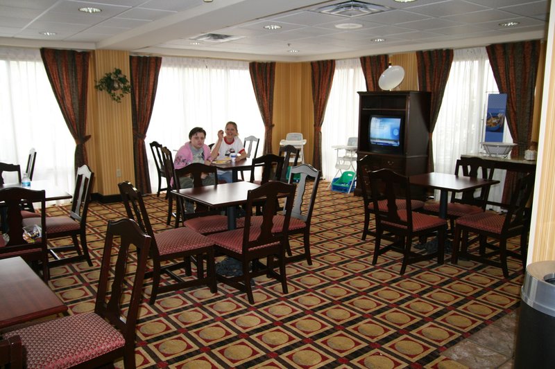 Hampton Inn-Waycross - Waycross, GA