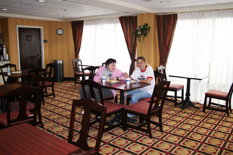Hampton Inn-Waycross - Waycross, GA