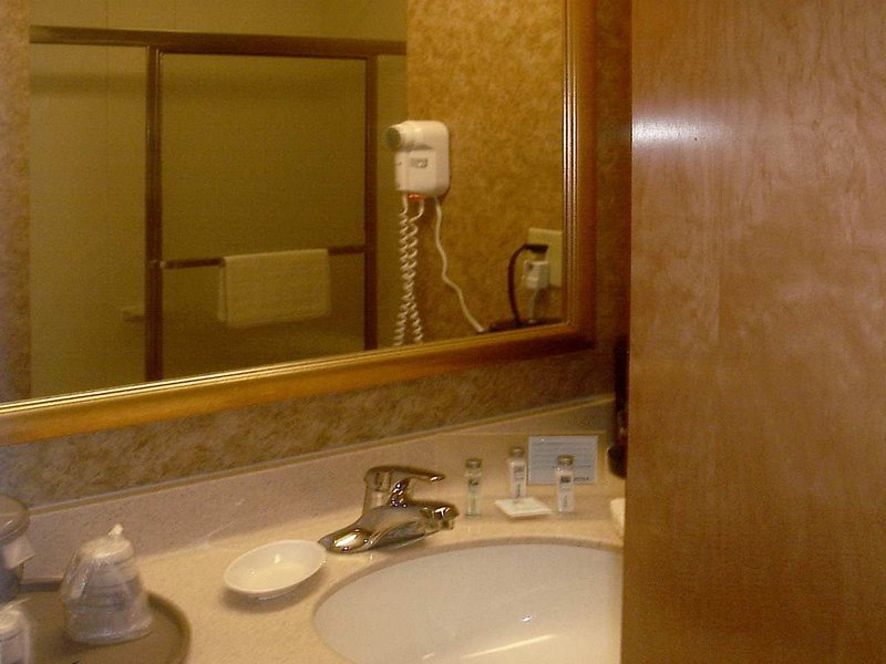 Hampton Inn & Suites Kalamazoo Oshtemo - Kalamazoo, MI