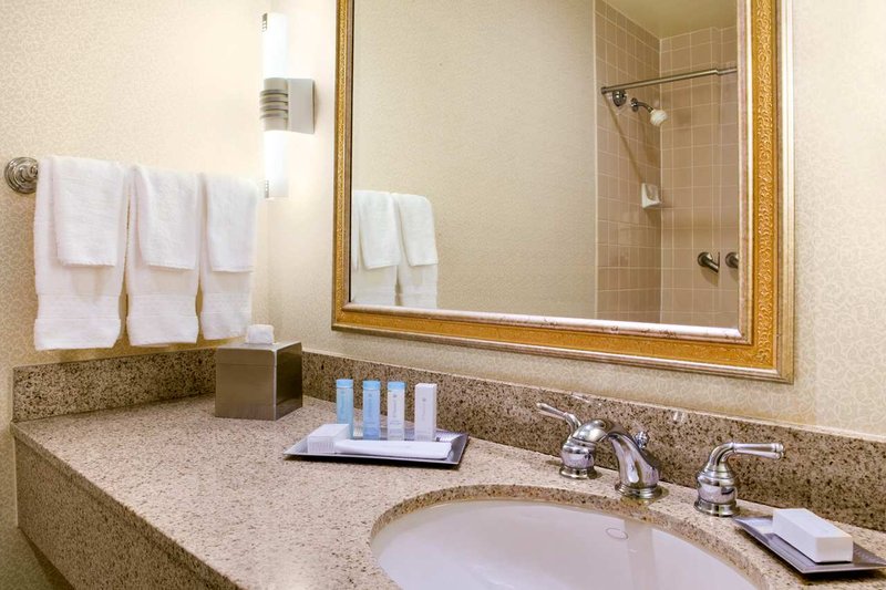 Hilton Boca Raton Suites - Boca Raton, FL