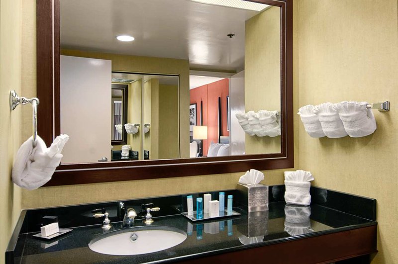 Hilton Brentwood/Nashville Suites - Brentwood, TN
