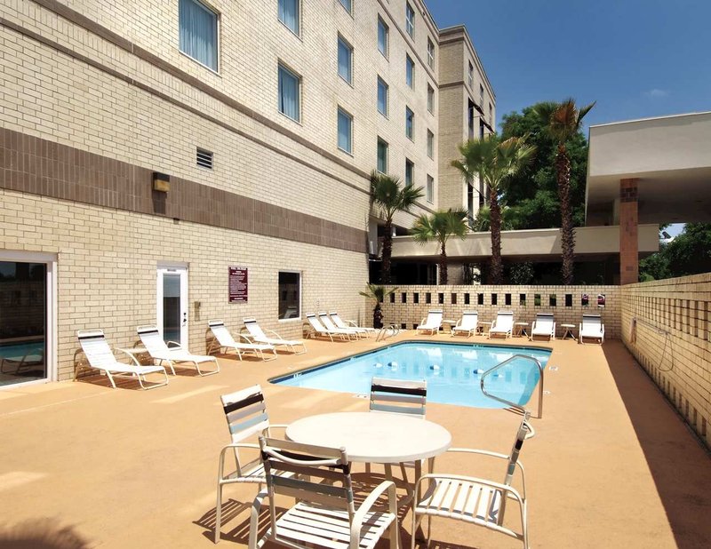 Embassy Suites By Hilton Brunswick - Brunswick, GA