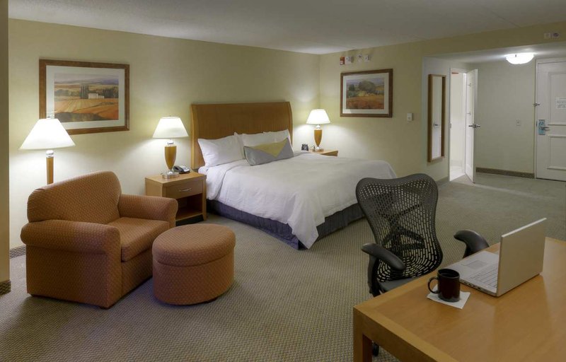 Hilton Garden Inn Buffalo Airport