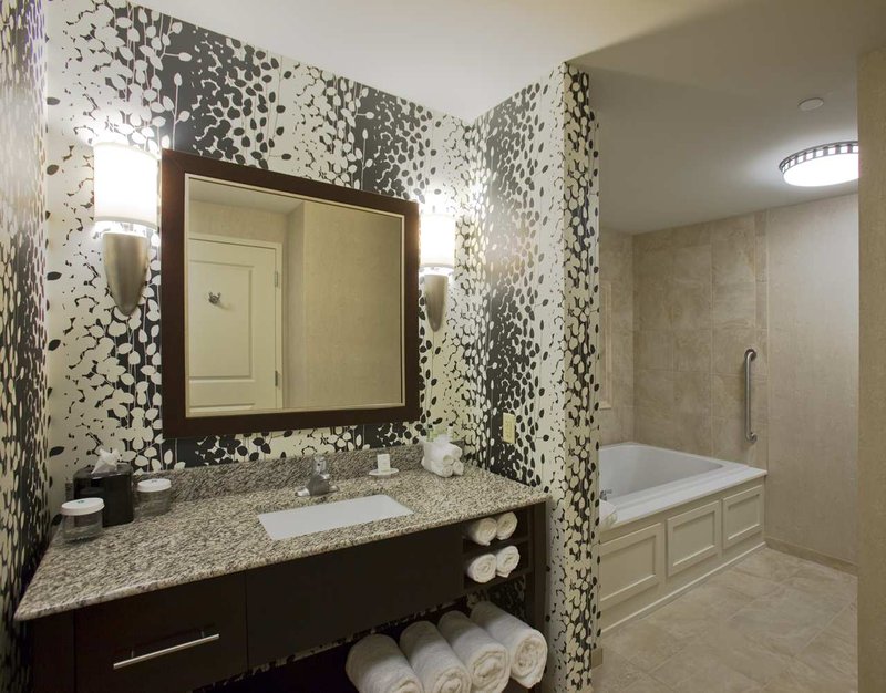 Embassy Suites By Hilton Buffalo - Buffalo, NY