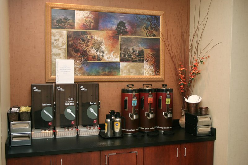 Doubletree Club By Hilton Hotel Buffalo Downtown - Buffalo, NY