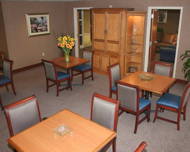 Doubletree Club By Hilton Hotel Buffalo Downtown - Buffalo, NY