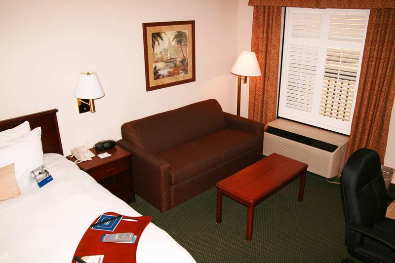 Hampton Inn-Crestview - Crestview, FL