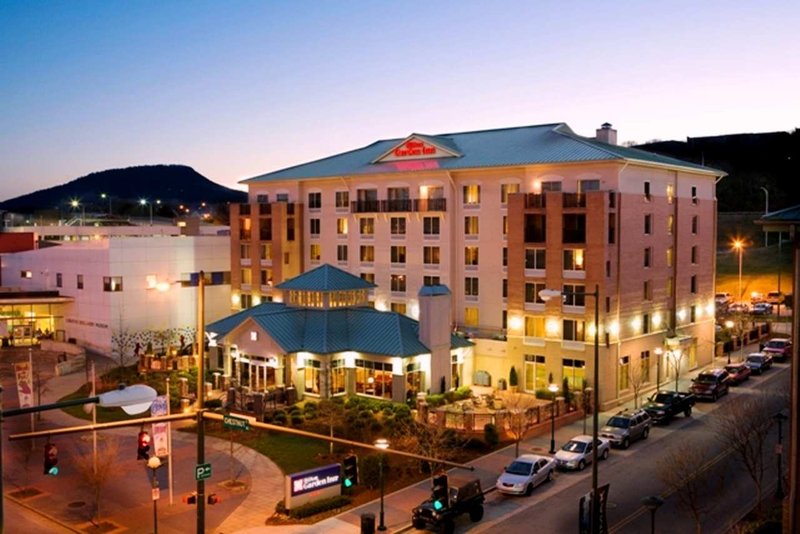 Hilton Garden Inn Chattanooga Downtown - Chattanooga, TN