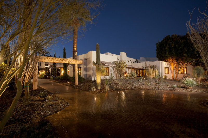 Red's Bar & Grill At The Wigwam Resort - Litchfield Park, AZ
