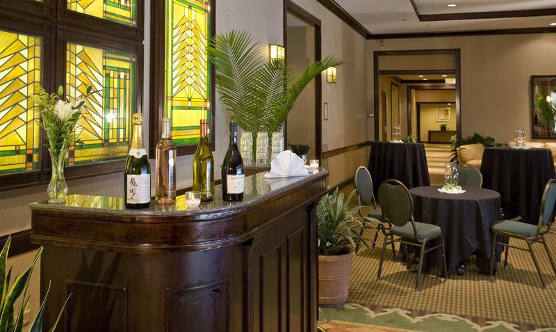 Embassy Suites By Hilton Chicago O'Hare Rosemont - Rosemont, IL