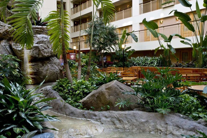 Embassy Suites By Hilton Chicago O'Hare Rosemont - Rosemont, IL