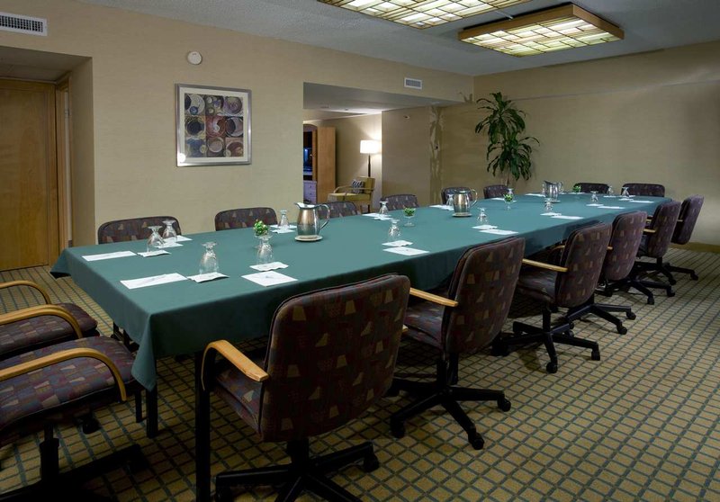 Embassy Suites By Hilton Chicago O'Hare Rosemont - Rosemont, IL
