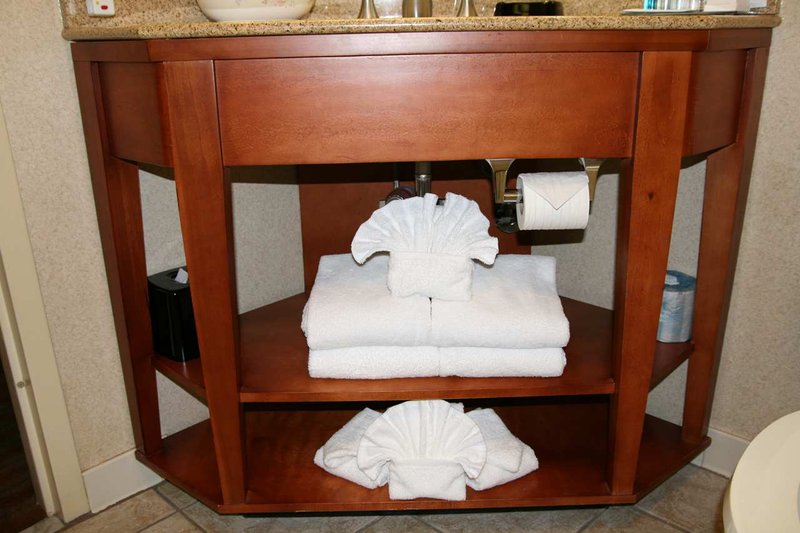 Hampton Inn Charlottesville - Charlottesville, VA