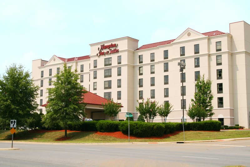 Hampton Inn & Suites - Concord, NC