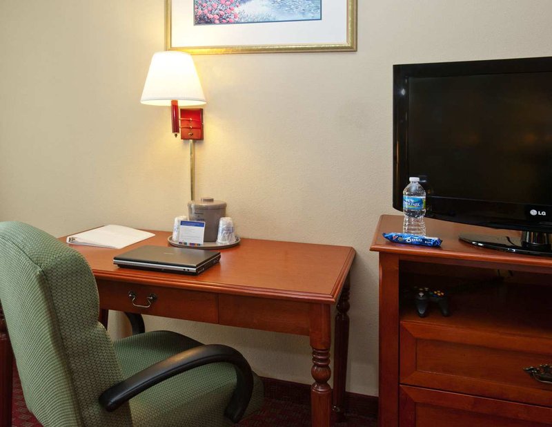 Hampton Inn Charlotte/Matthews - Matthews, NC