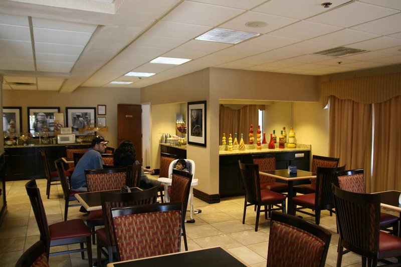 Hampton Inn Commerce - Commerce, GA