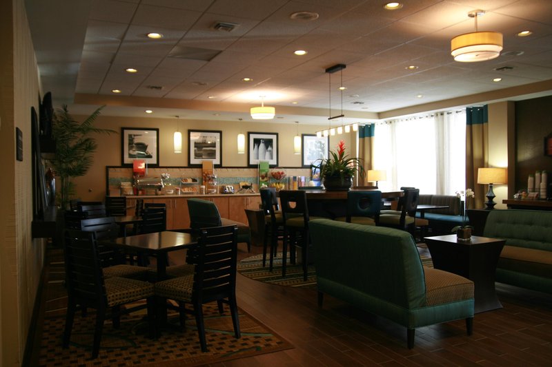 Hampton Inn Columbus-Airport - Columbus, GA