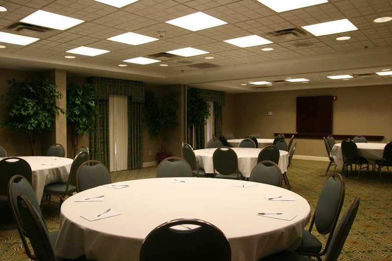 Hampton Inn North Columbus
