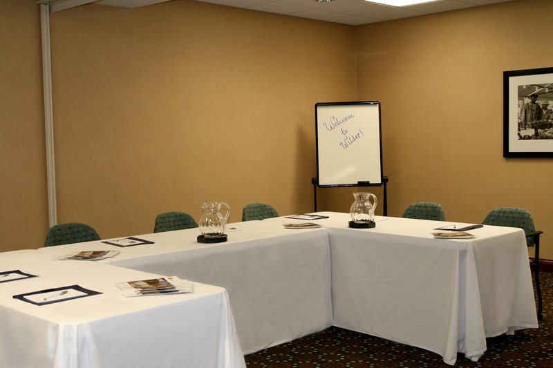 Hampton Inn & Suites Wilder - Newport, KY