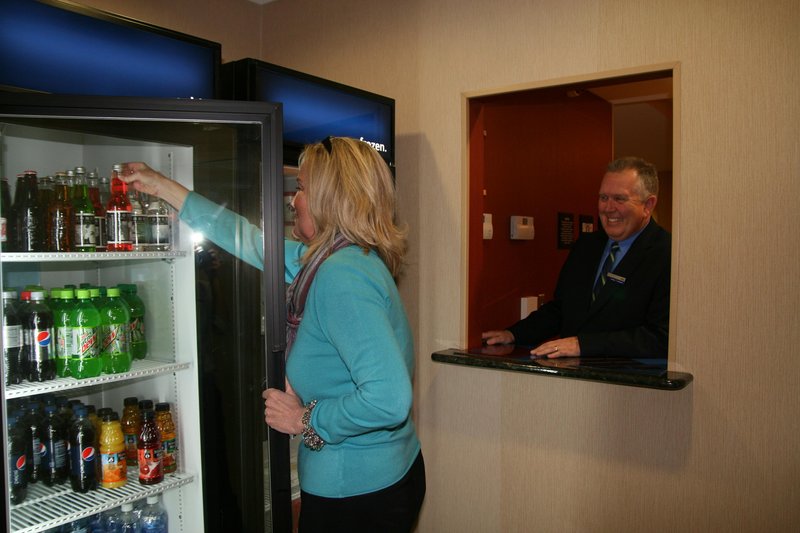 Hampton Inn & Suites Wilder - Newport, KY