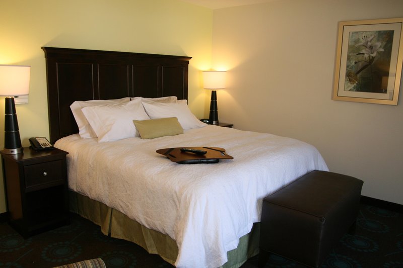 Hampton Inn & Suites Wilder - Newport, KY