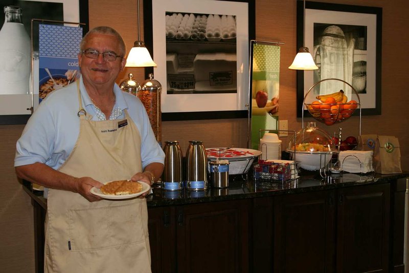 Hampton Inn & Suites Wilder - Newport, KY