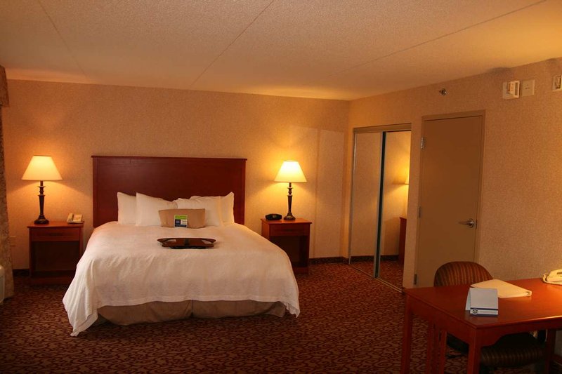 Hampton Inn-Dubuque - Dubuque, IA