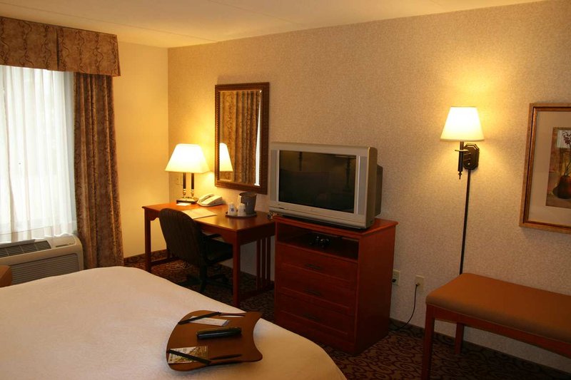 Hampton Inn-Dubuque - Dubuque, IA