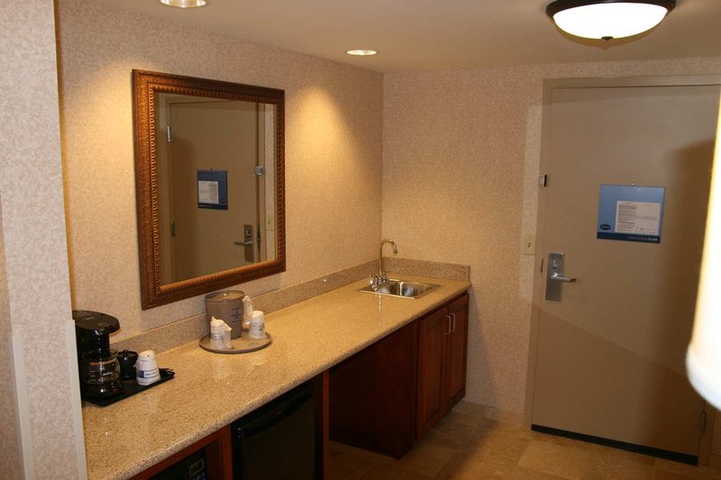 Hampton Inn-Dubuque - Dubuque, IA